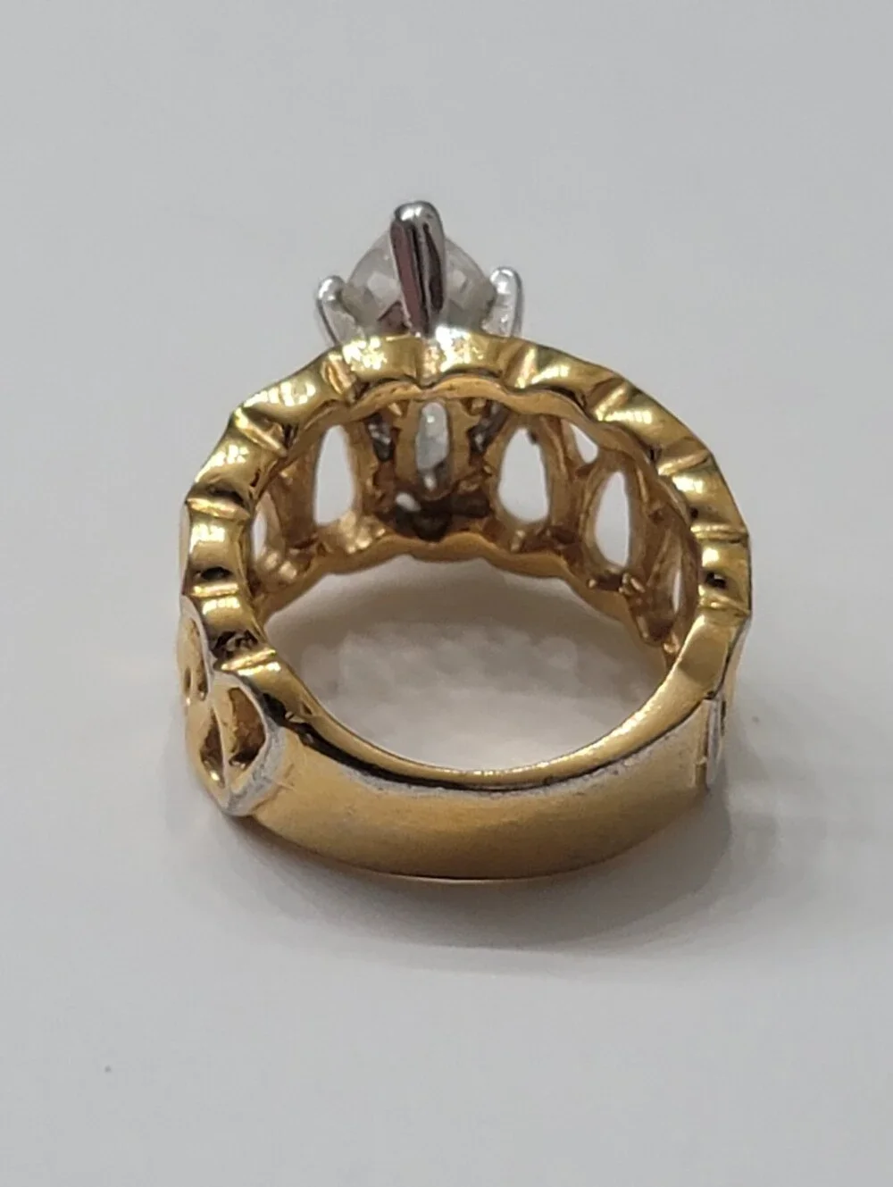 Vintage Ring Marquise Cut Clear Cz With 18k Gold Electroplated Band - Size  5.75